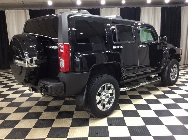 2008 Hummer H3 1/2 Ton photo 6