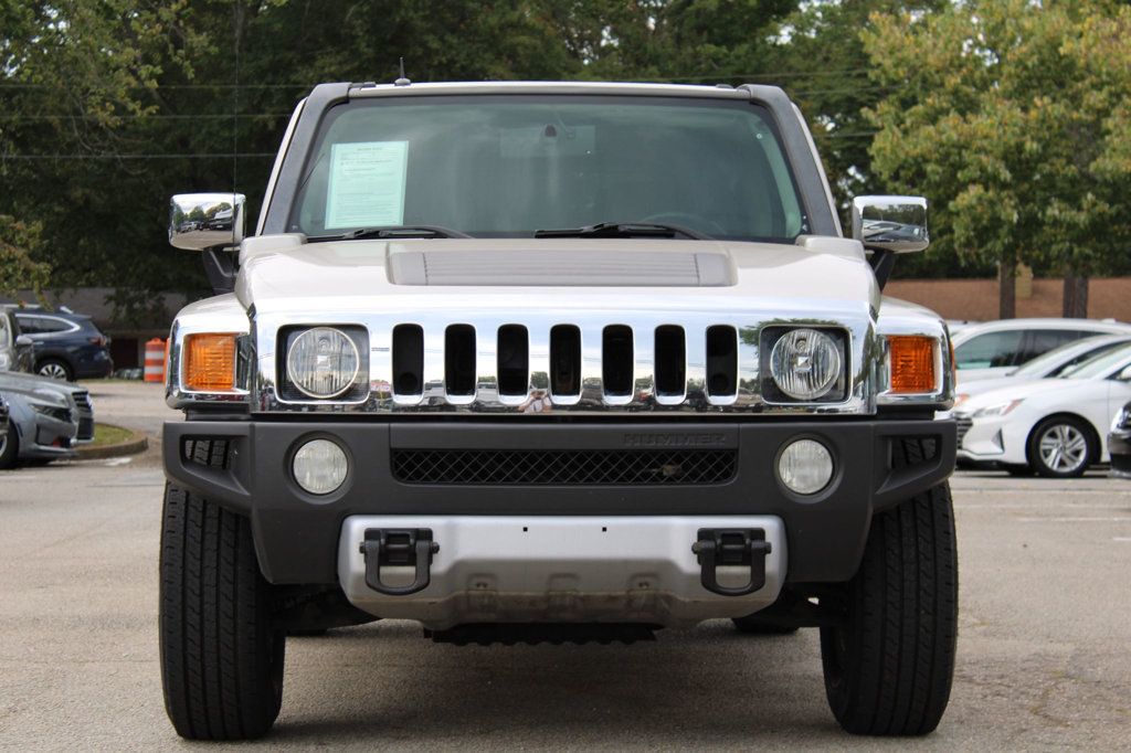 2008 Hummer H3 Base SUV photo 2