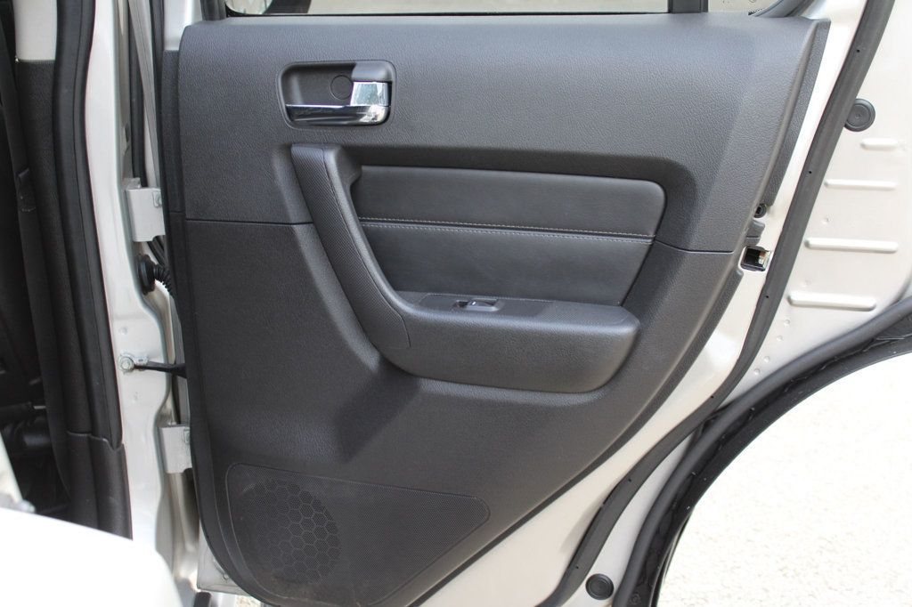 2008 Hummer H3 Base SUV photo 18