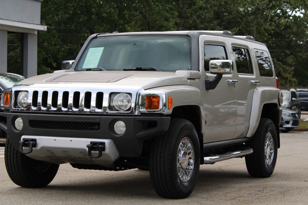 2008 Hummer H3 Base SUV photo 3