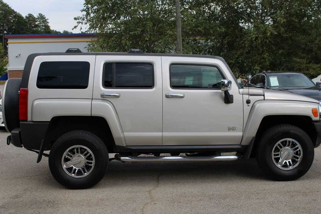 2008 Hummer H3 Base SUV photo 8