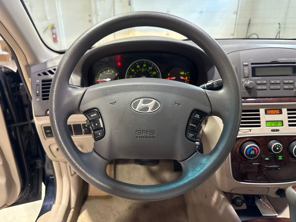 2008 Hyundai Sonata 4dr Sedan I4 Manual GLS - 23040362 - 13