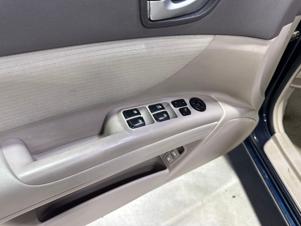 2008 Hyundai Sonata 4dr Sedan I4 Manual GLS - 23040362 - 22