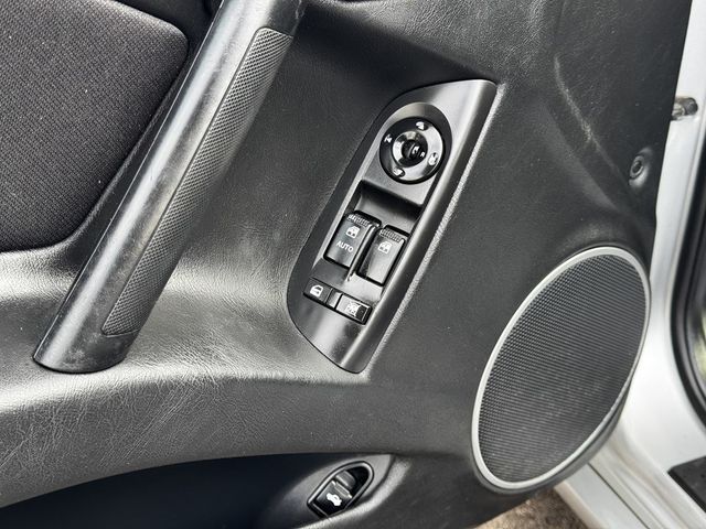 2008 Hyundai Tiburon 2dr Coupe Automatic GS - 22975729 - 9