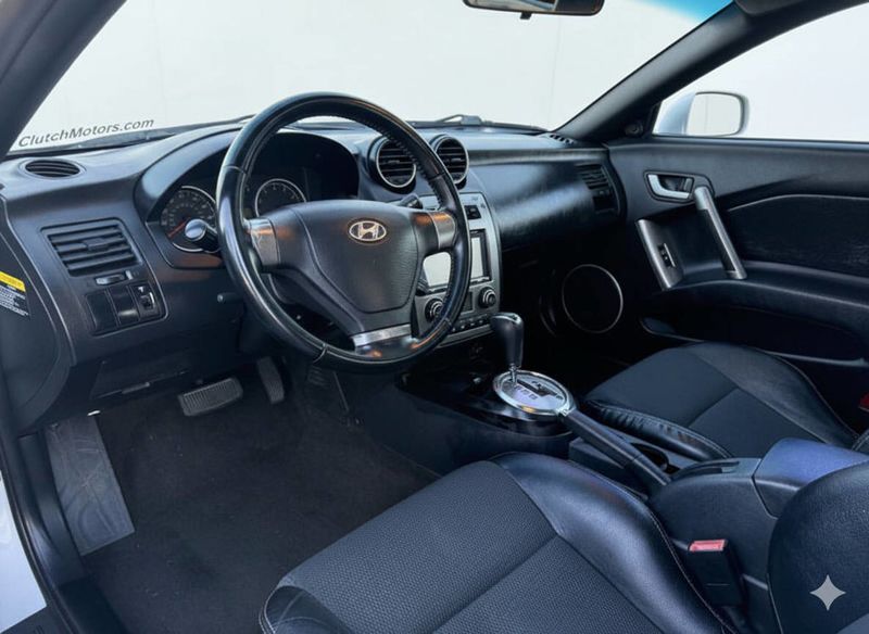 2008 Hyundai Tiburon GT 2dr Hatchback - 22941396 - 8