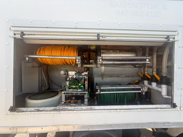 2008 International 4300 Enclosed Sprayer Truck  - 23009129 - 5