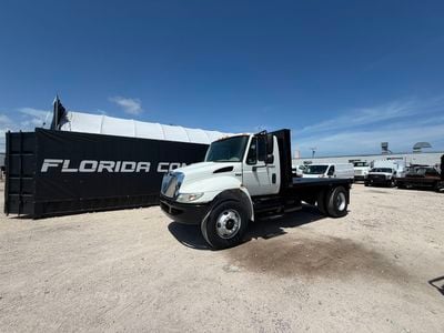 2008 International 4300 Flatbed