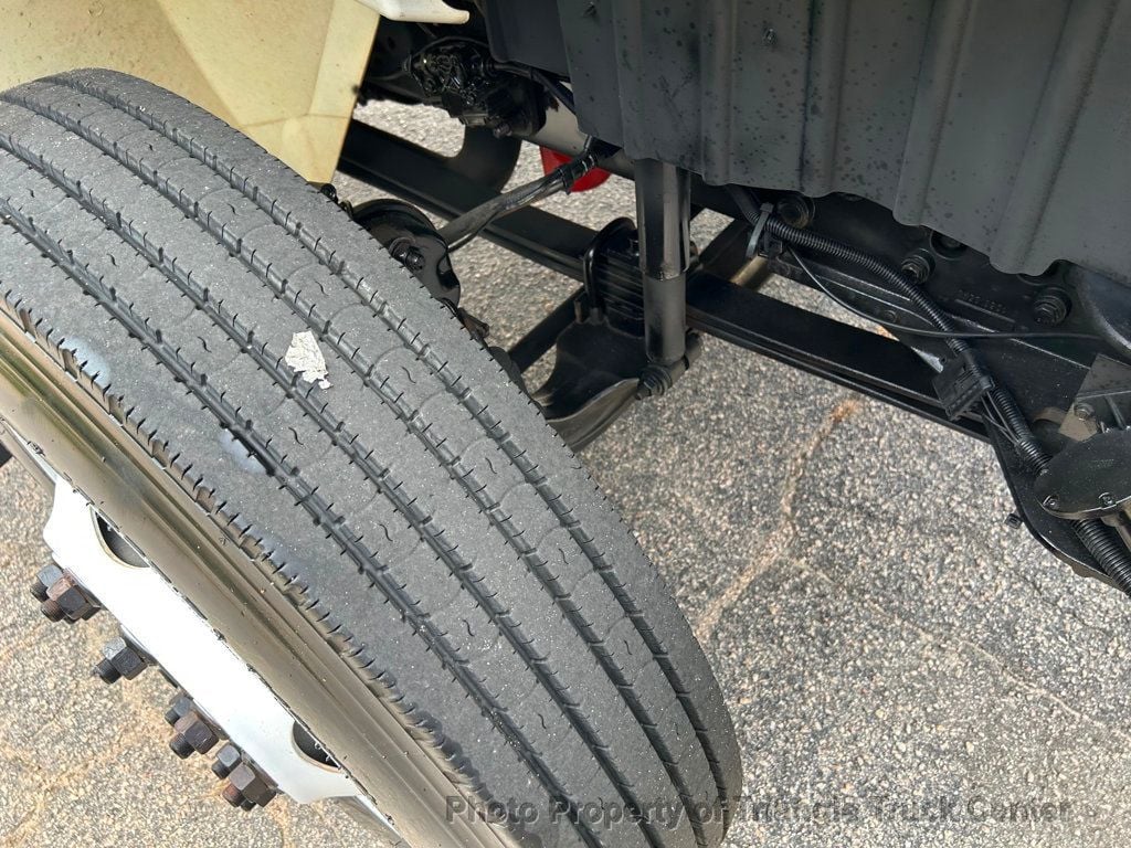 2008 International 4300 LONG BOX JUST 56k MILES! LIFT GATE! NON CDL AIR BRAKES! UNDER 26k GVW! BOX TRUCK - 22858775 - 23