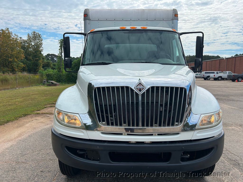 2008 International 4300 LONG BOX JUST 56k MILES! LIFT GATE! NON CDL AIR BRAKES! UNDER 26k GVW! BOX TRUCK - 22858775 - 50