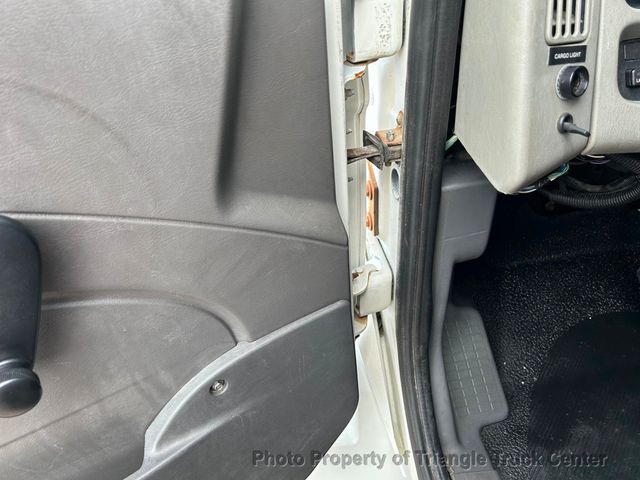 2008 International 4300 LONG BOX JUST 56k MILES! LIFT GATE! NON CDL AIR BRAKES! UNDER 26k GVW! BOX TRUCK - 22858775 - 59