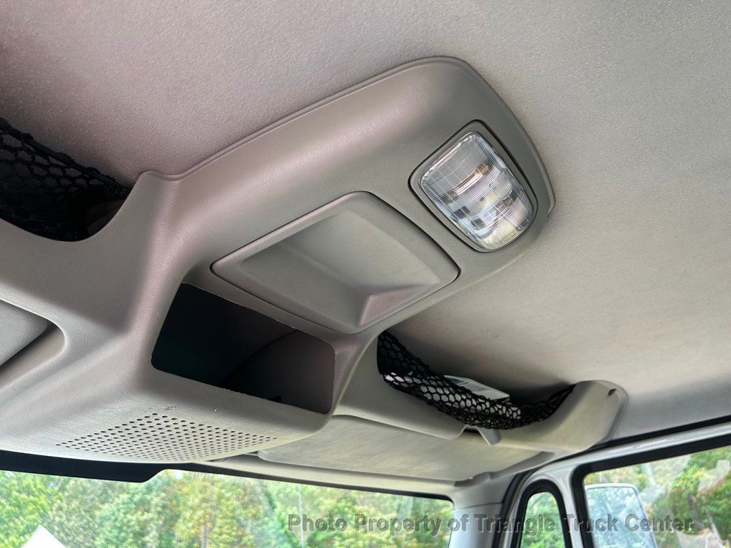 2008 International 4300 LONG BOX JUST 56k MILES! LIFT GATE! NON CDL AIR BRAKES! UNDER 26k GVW! BOX TRUCK - 22858775 - 66