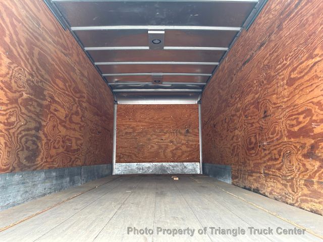 2008 International 4300 LONG BOX JUST 56k MILES! LIFT GATE! NON CDL AIR BRAKES! UNDER 26k GVW! BOX TRUCK - 22858775 - 82