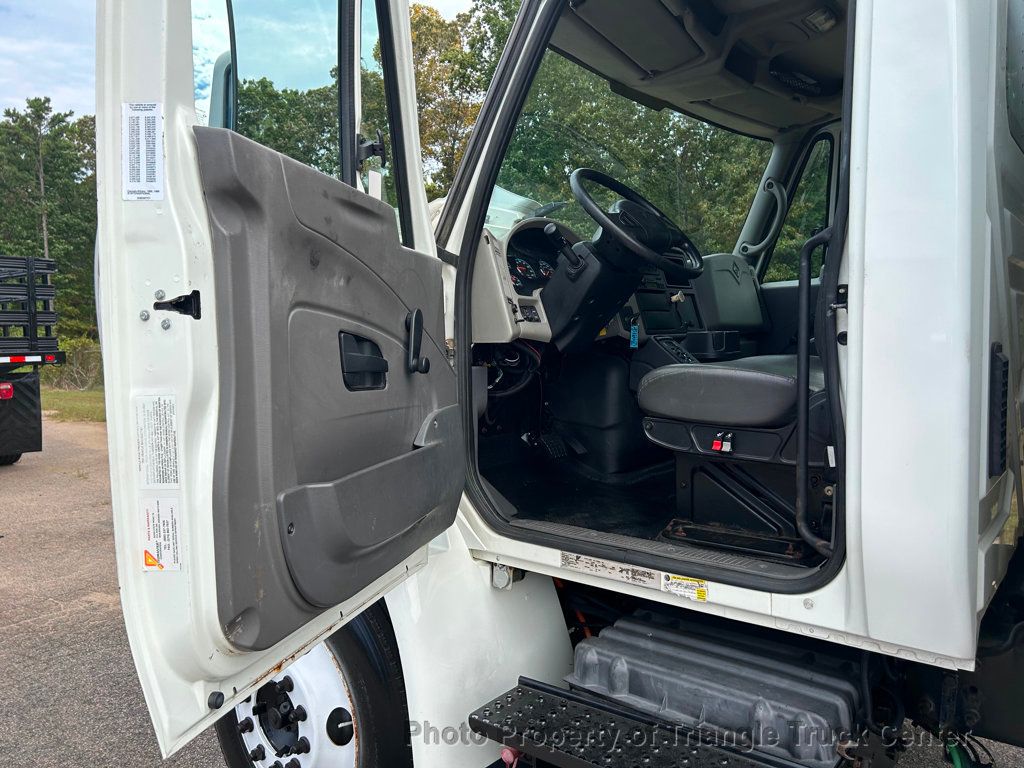 2008 International 4300 LONG BOX JUST 56k MILES! LIFT GATE! NON CDL AIR BRAKES! UNDER 26k GVW! BOX TRUCK - 22858775 - 8