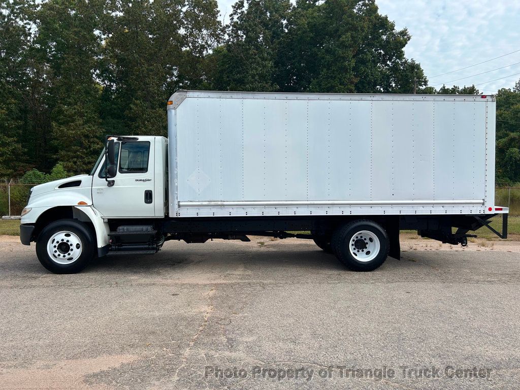 2008 International 4300 LONG BOX JUST 56k MILES! LIFT GATE! NON CDL AIR BRAKES! UNDER 26k GVW! BOX TRUCK - 22858775 - 97