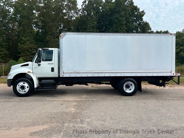 2008 International 4300 LONG BOX JUST 56k MILES! LIFT GATE! NON CDL AIR BRAKES! UNDER 26k GVW! BOX TRUCK - 22858775 - 97