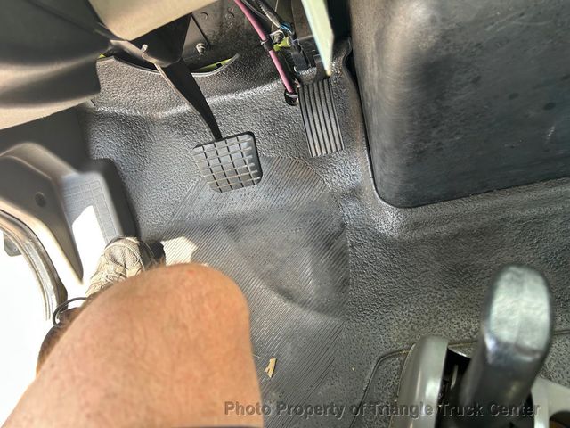 2008 International 4300 NON CDL FLATBED JUST 26k MILES NON DEF DIESEL! - 22863623 - 68