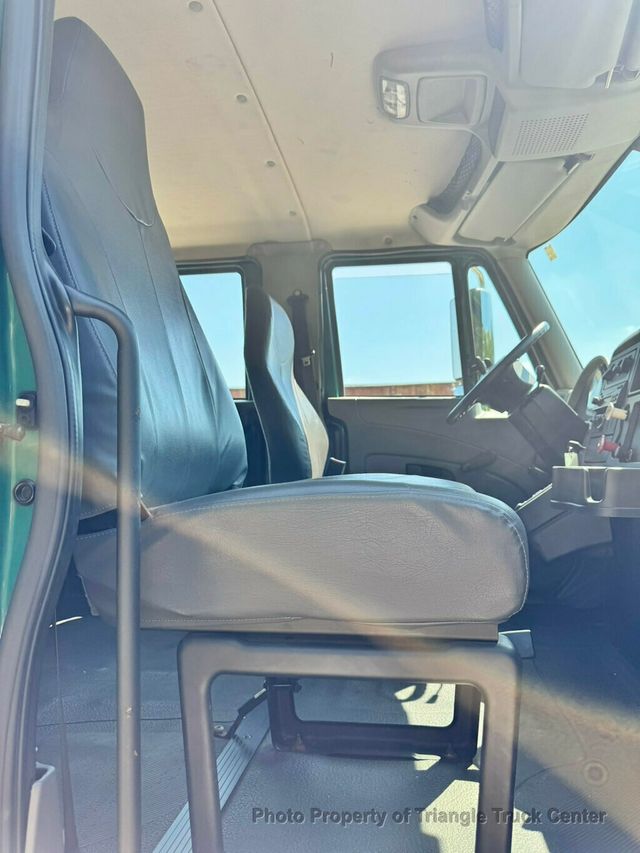 2008 International 7300 AWD JUST 69k MILES! FOUR WHEEL DRIVE! NON CDL UNDER 26k GVW! DT466 NO DEF FLUID! - 23002302 - 22
