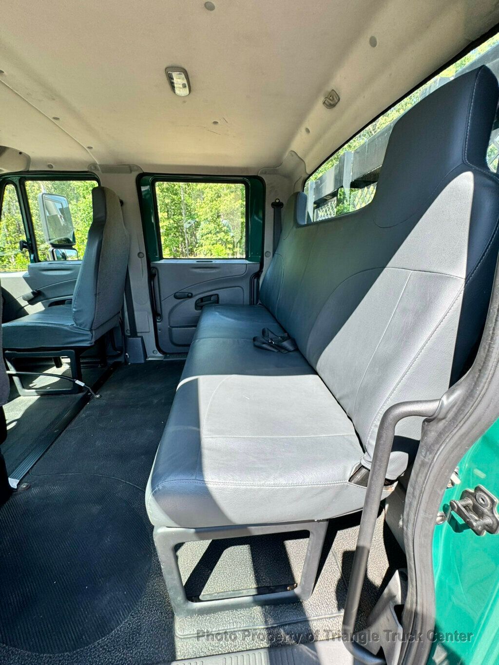 2008 International 7300 AWD JUST 69k MILES! FOUR WHEEL DRIVE! NON CDL UNDER 26k GVW! DT466 NO DEF FLUID! - 23002302 - 35