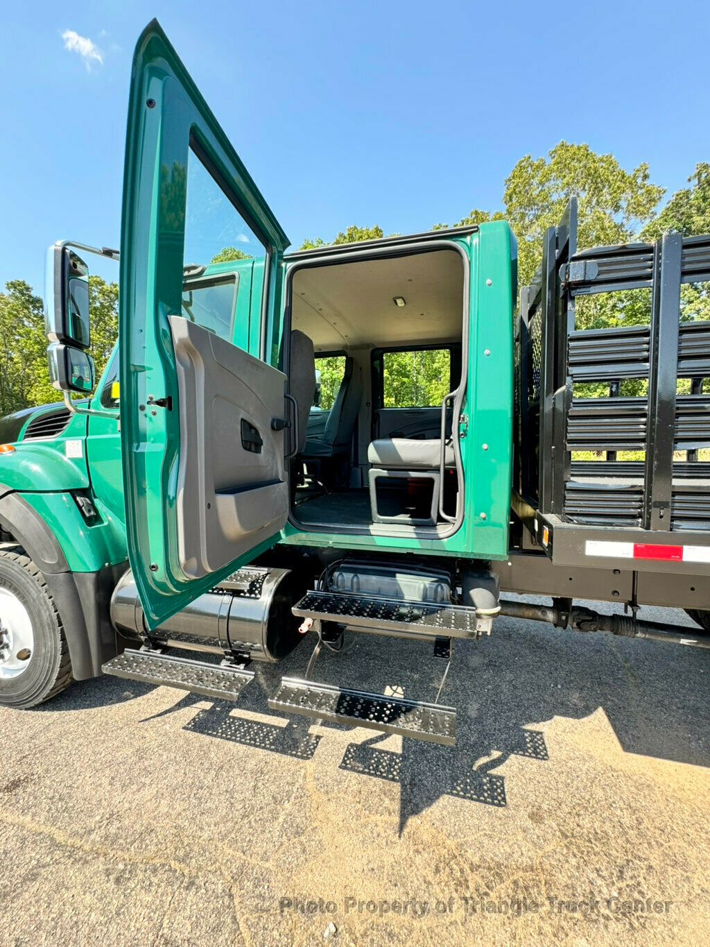 2008 International 7300 AWD JUST 69k MILES! FOUR WHEEL DRIVE! NON CDL UNDER 26k GVW! DT466 NO DEF FLUID! - 23002302 - 38
