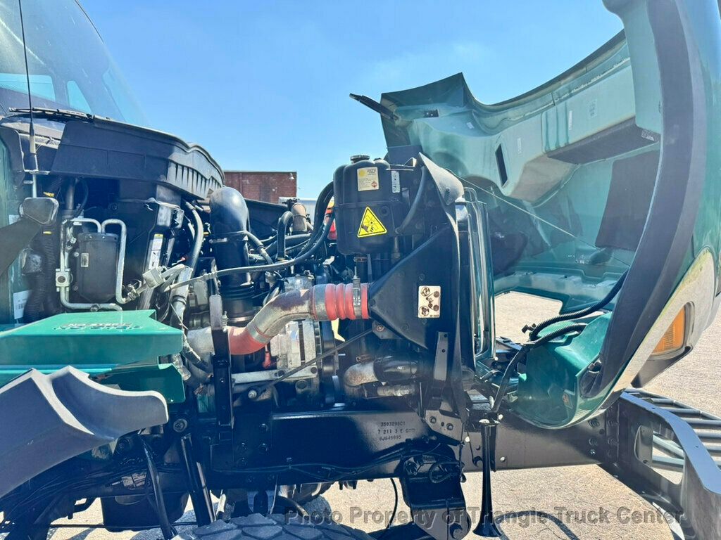 2008 International 7300 AWD JUST 69k MILES! FOUR WHEEL DRIVE! NON CDL UNDER 26k GVW! DT466 NO DEF FLUID! - 23002302 - 43