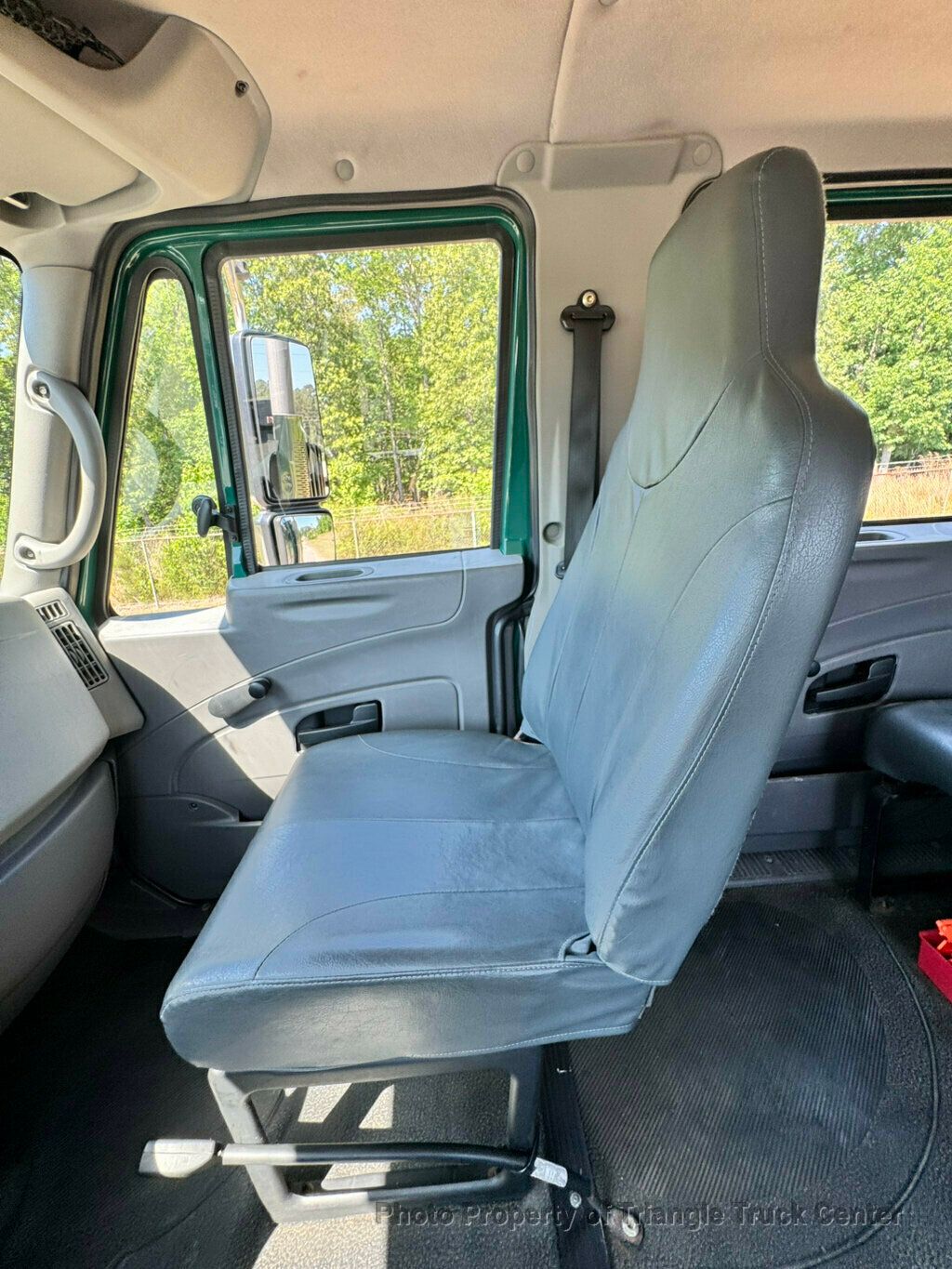 2008 International 7300 AWD JUST 69k MILES! FOUR WHEEL DRIVE! NON CDL UNDER 26k GVW! DT466 NO DEF FLUID! - 23002302 - 61
