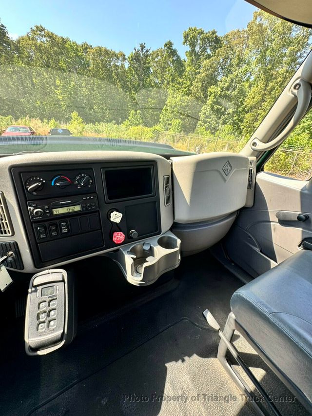 2008 International 7300 AWD JUST 69k MILES! FOUR WHEEL DRIVE! NON CDL UNDER 26k GVW! DT466 NO DEF FLUID! - 23002302 - 63