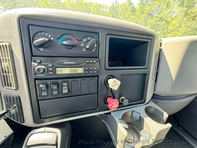 2008 International 7300 AWD JUST 69k MILES! FOUR WHEEL DRIVE! NON CDL UNDER 26k GVW! DT466 NO DEF FLUID! - 23002302 - 64