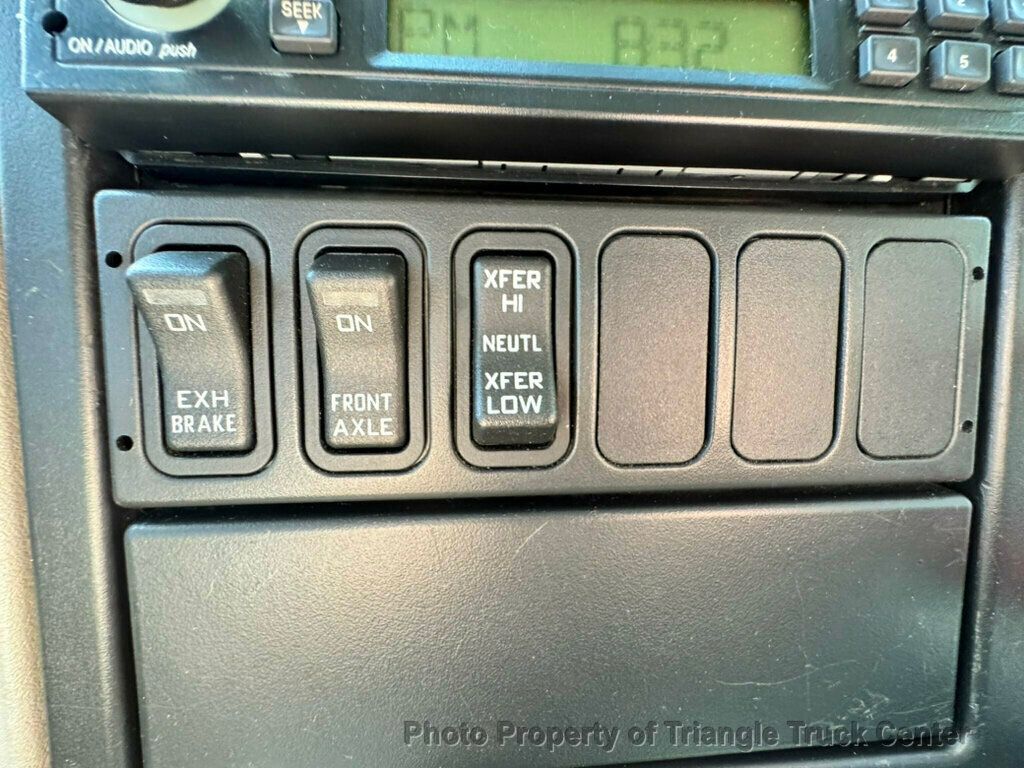 2008 International 7300 AWD JUST 69k MILES! FOUR WHEEL DRIVE! NON CDL UNDER 26k GVW! DT466 NO DEF FLUID! - 23002302 - 65
