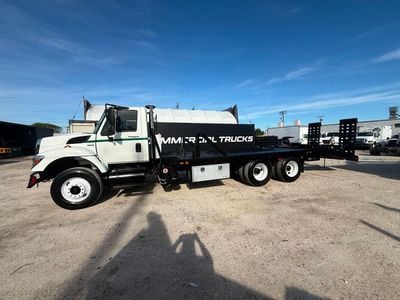 2008 International 7400 Tandem Drive On Equipment Transport Truck