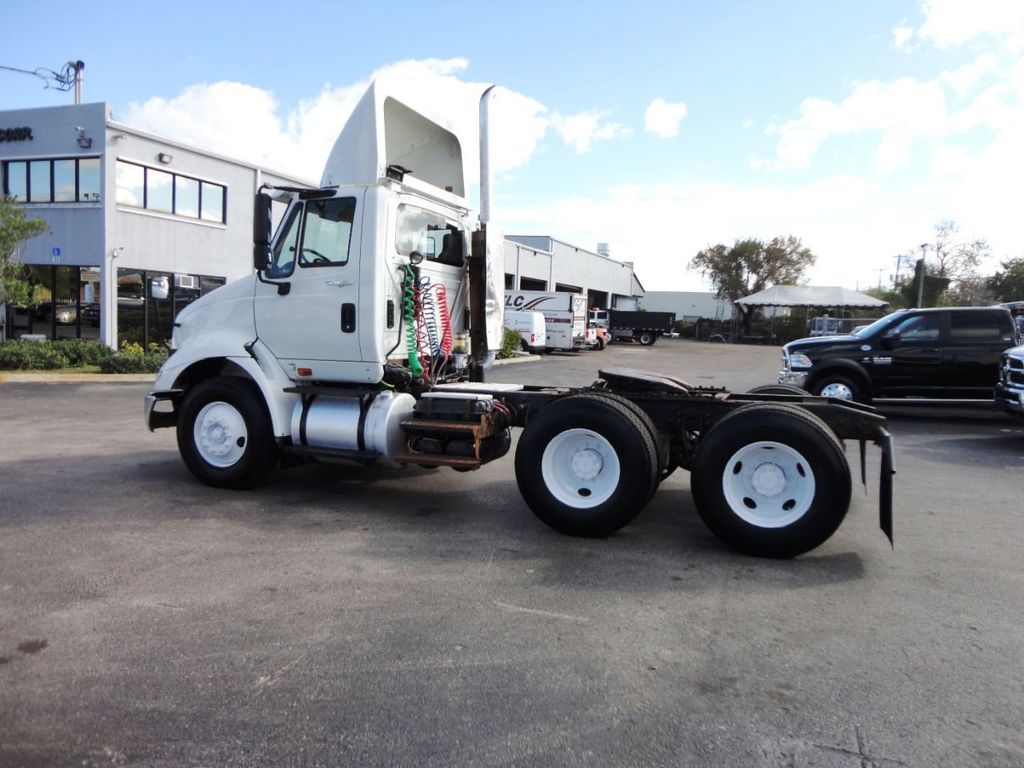 2008 International 8600 TANDEM AXLE DAY CAB TRACTOR - 18603741 - 4