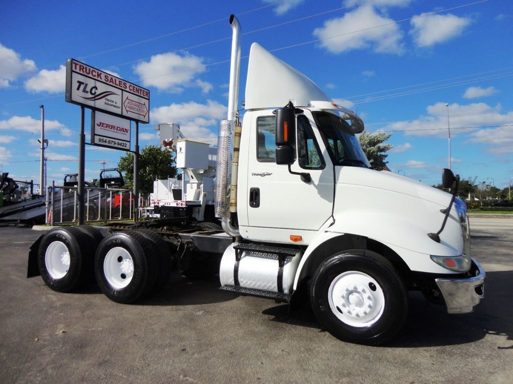 2008 International 8600 TANDEM AXLE DAY CAB TRACTOR - 18603742 - 2