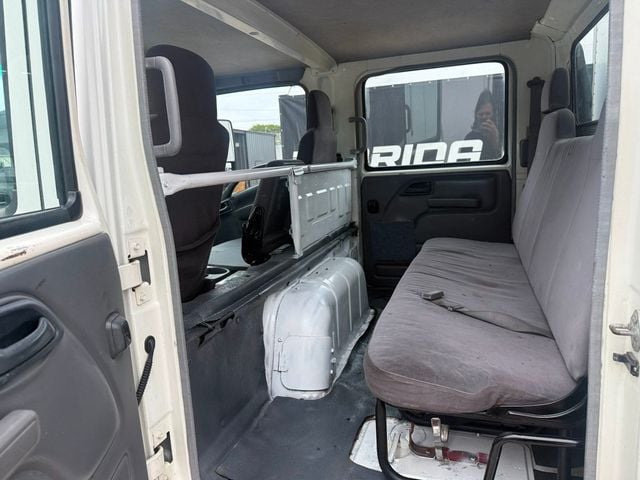 2008 Isuzu NPR Crew Cab Box Truck W/ Hydraulic Ramp Base Trim - 22970692 - 5