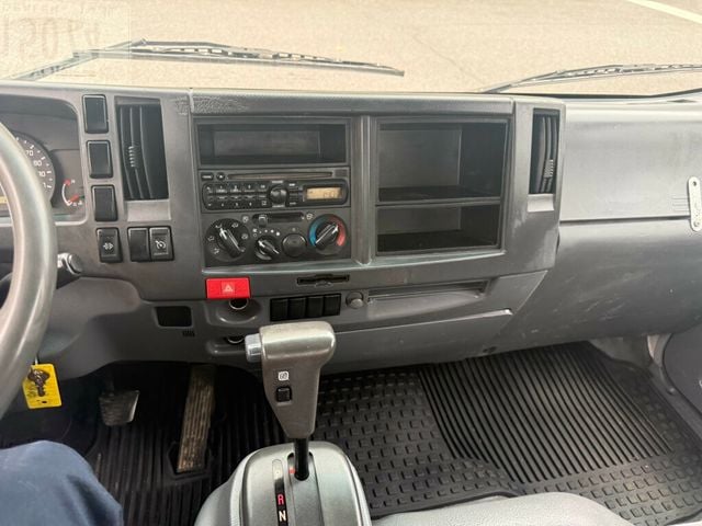 2008 Isuzu NRR 16 FOOT BOX TRUCK WITH LIFTGATE / SIDE DOOR FINANCING AVAILABLE - 22846774 - 18