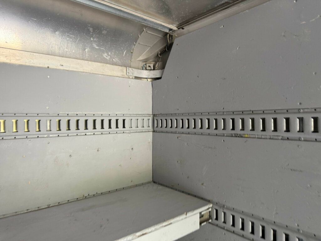 2008 Isuzu NRR 16 FOOT BOX TRUCK WITH LIFTGATE / SIDE DOOR FINANCING AVAILABLE - 22846774 - 34