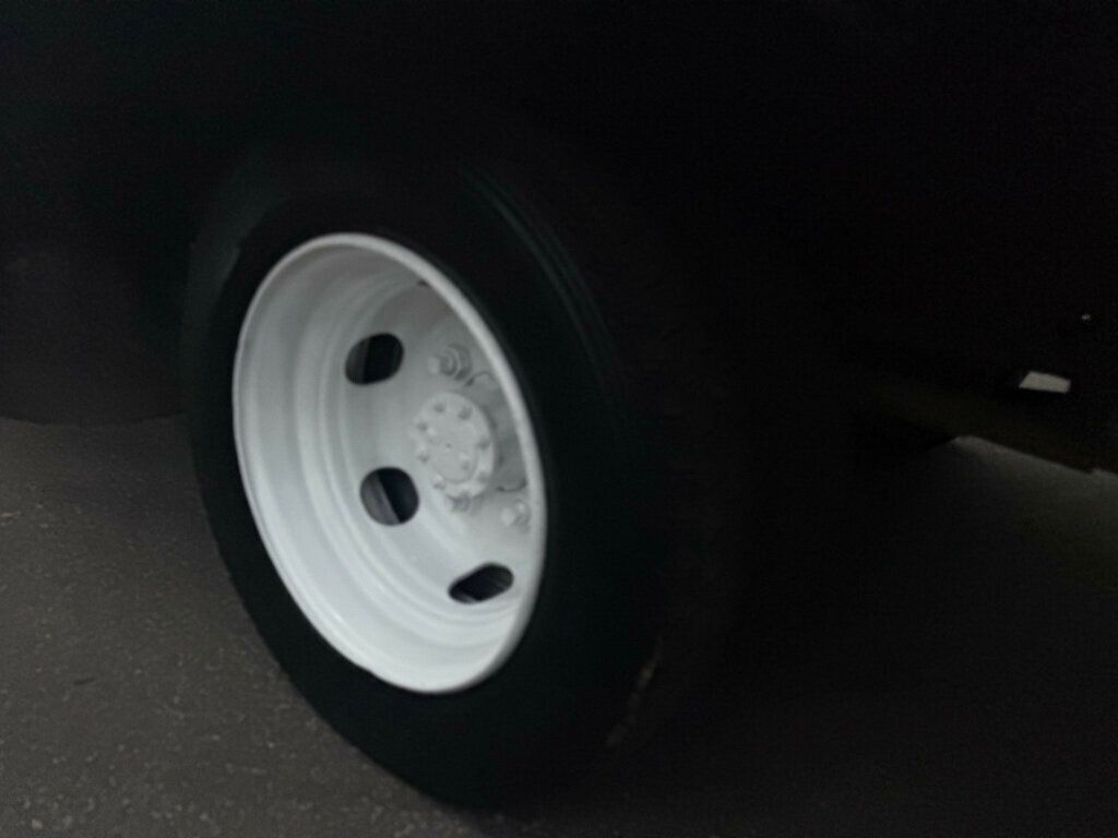 2008 Isuzu NRR 16 FOOT BOX TRUCK WITH LIFTGATE / SIDE DOOR FINANCING AVAILABLE - 22846774 - 46