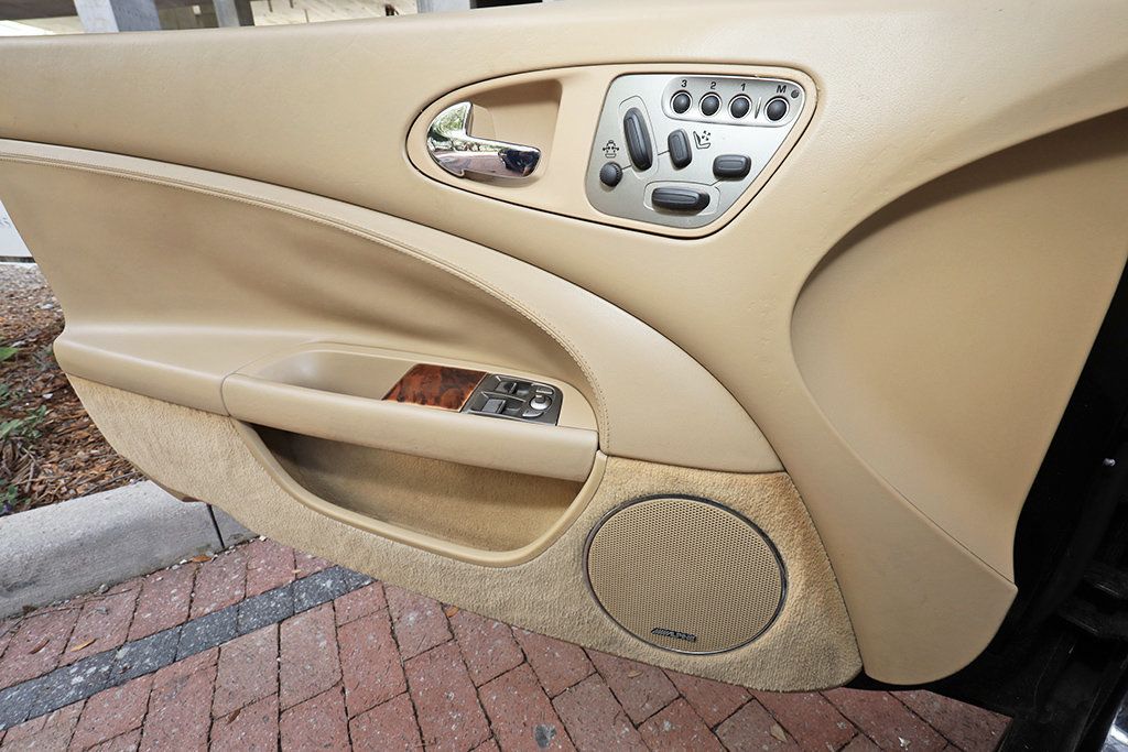 2008 Jaguar XK Convertible XKR photo 24