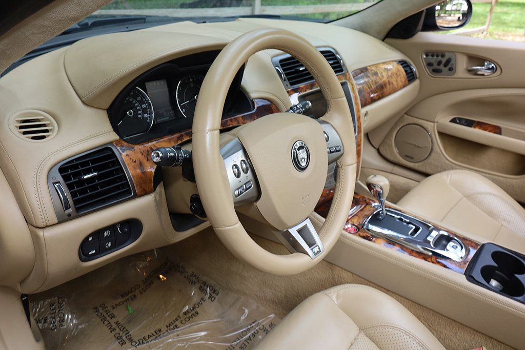 2008 Jaguar XK Convertible XKR photo 27