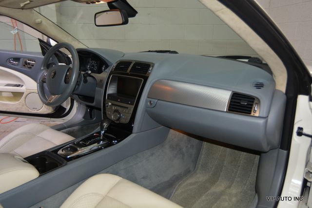 2008 Jaguar XK 2dr Convertible XKR - 23034784 - 13