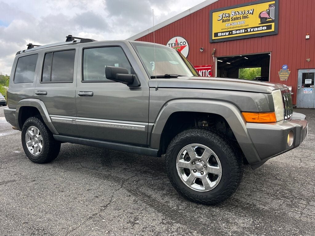 2008 Jeep Commander Classic Lifted Hemi 4x4 Limited 3rd row seat - 23030126 | Video 1