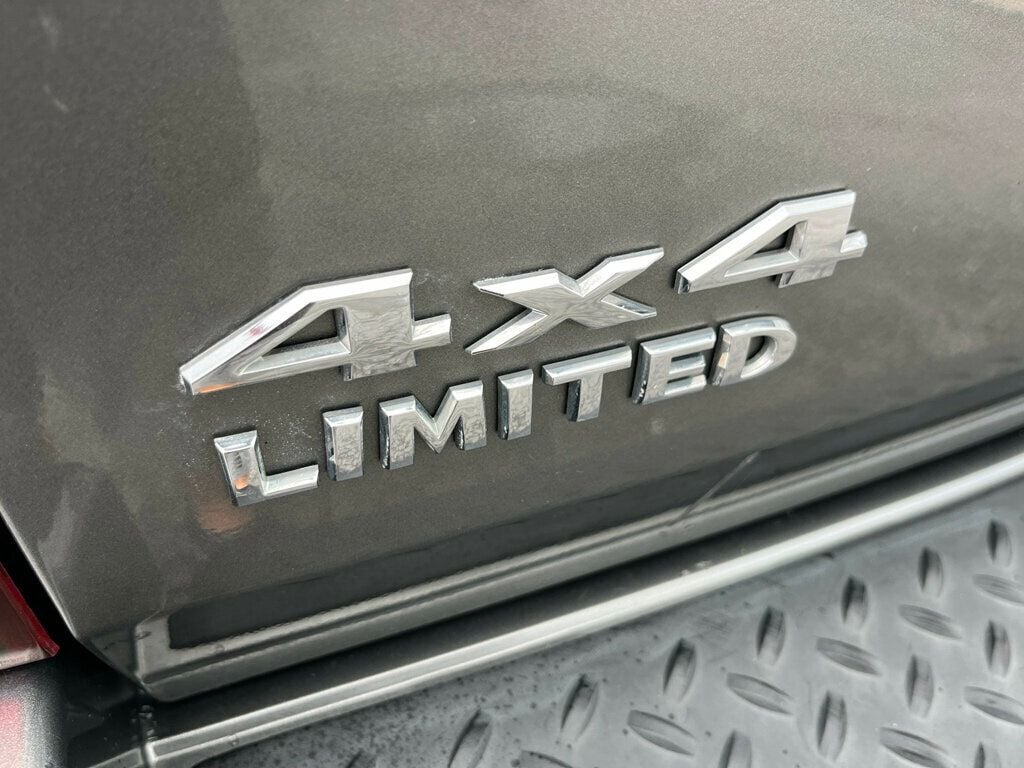 2008 Jeep Commander Classic Lifted Hemi 4x4 Limited 3rd row seat - 23030126 - 16