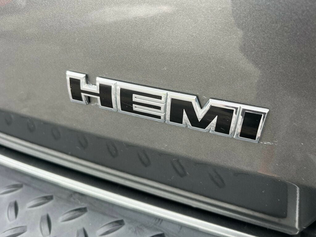 2008 Jeep Commander Classic Lifted Hemi 4x4 Limited 3rd row seat - 23030126 - 17