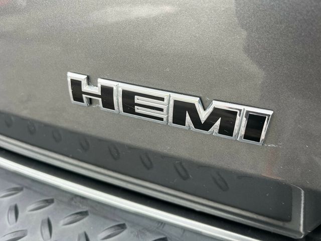2008 Jeep Commander Classic Lifted Hemi 4x4 Limited 3rd row seat - 23030126 - 17