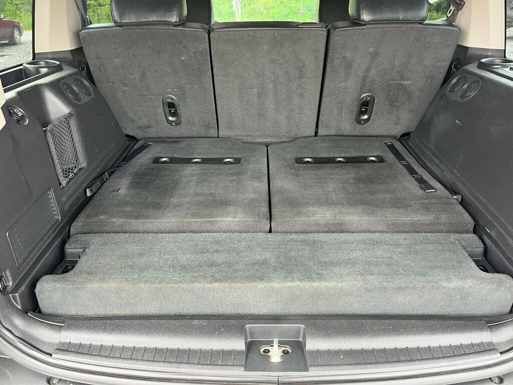 2008 Jeep Commander Classic Lifted Hemi 4x4 Limited 3rd row seat - 23030126 - 19