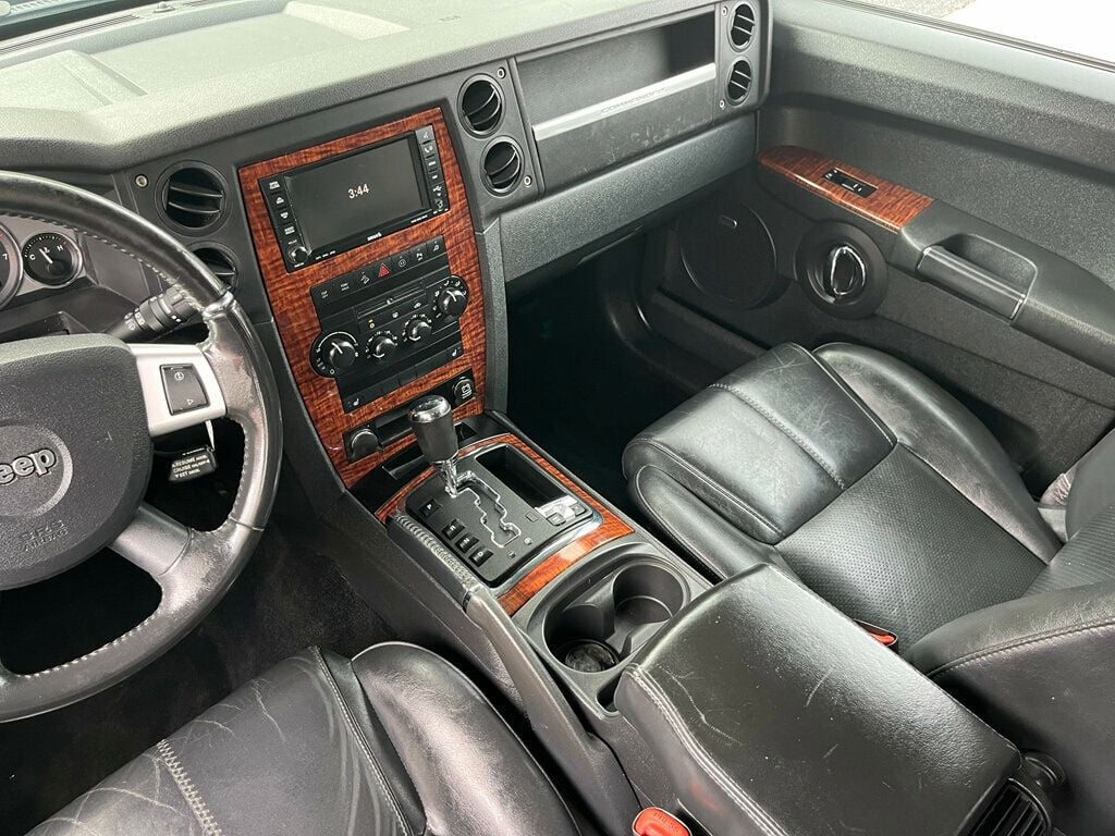 2008 Jeep Commander Classic Lifted Hemi 4x4 Limited 3rd row seat - 23030126 - 34
