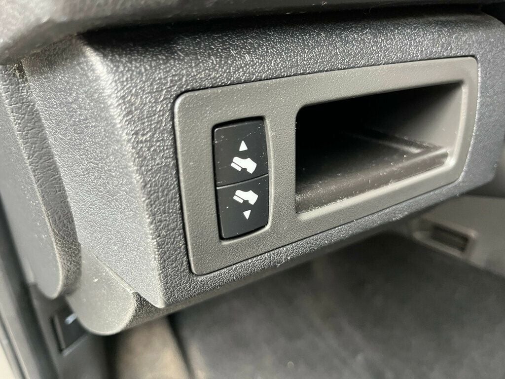 2008 Jeep Commander Classic Lifted Hemi 4x4 Limited 3rd row seat - 23030126 - 40