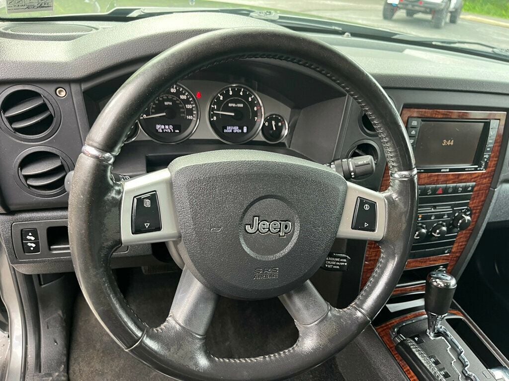 2008 Jeep Commander Classic Lifted Hemi 4x4 Limited 3rd row seat - 23030126 - 41