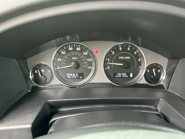 2008 Jeep Commander Classic Lifted Hemi 4x4 Limited 3rd row seat - 23030126 - 42