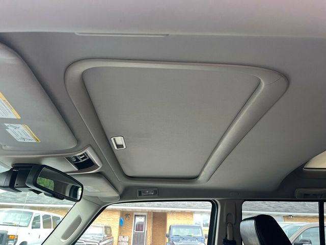 2008 Jeep Commander Classic Lifted Hemi 4x4 Limited 3rd row seat - 23030126 - 45