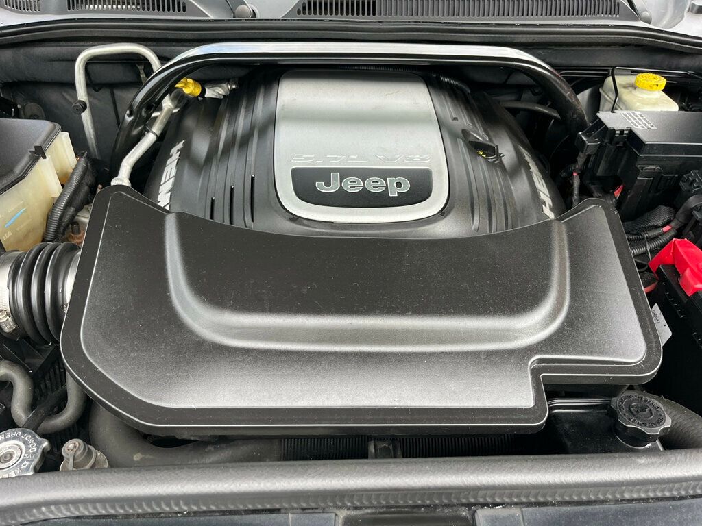 2008 Jeep Commander Classic Lifted Hemi 4x4 Limited 3rd row seat - 23030126 - 52