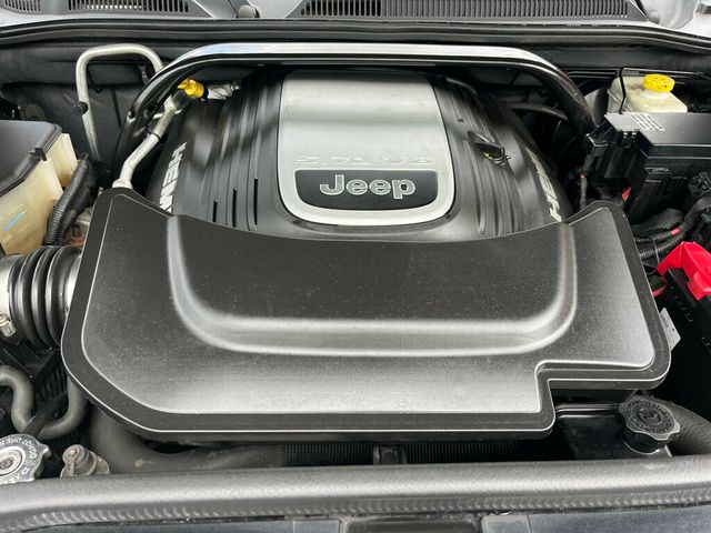 2008 Jeep Commander Classic Lifted Hemi 4x4 Limited 3rd row seat - 23030126 - 52